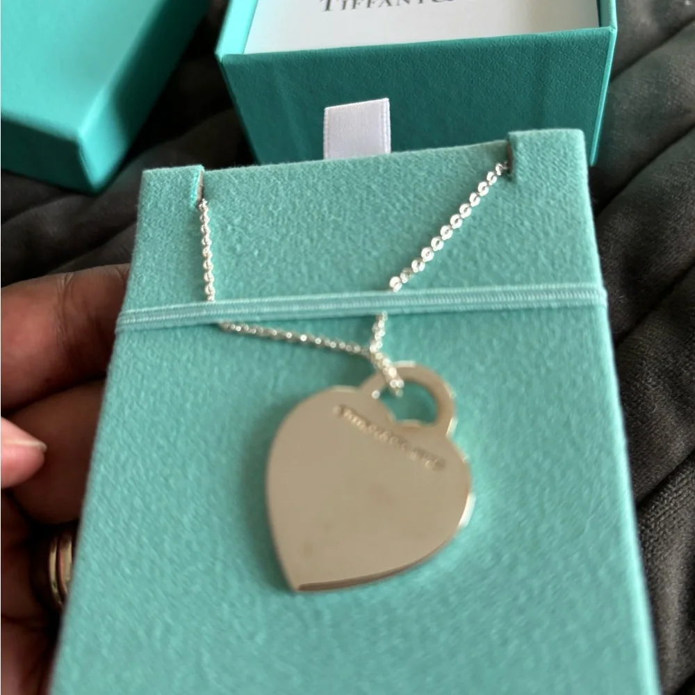 Tiffany & Co. Silver Heart Charm Necklace - Picture 4 of 11